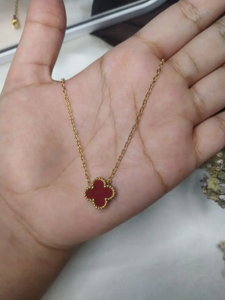 red clover 2.webp