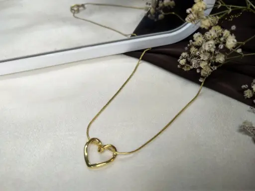 Prats Open Heart Pendant