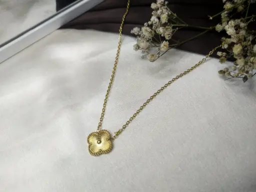Prats Golden Clover Pendant