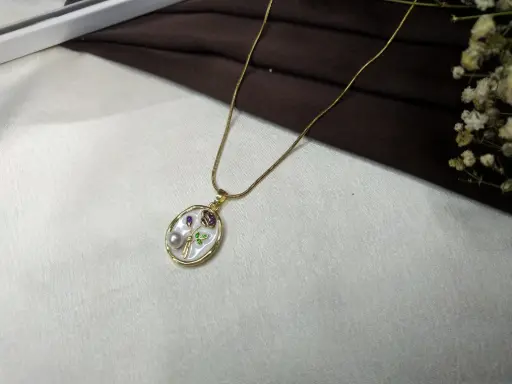 Prats Mother of Pearl Necklace