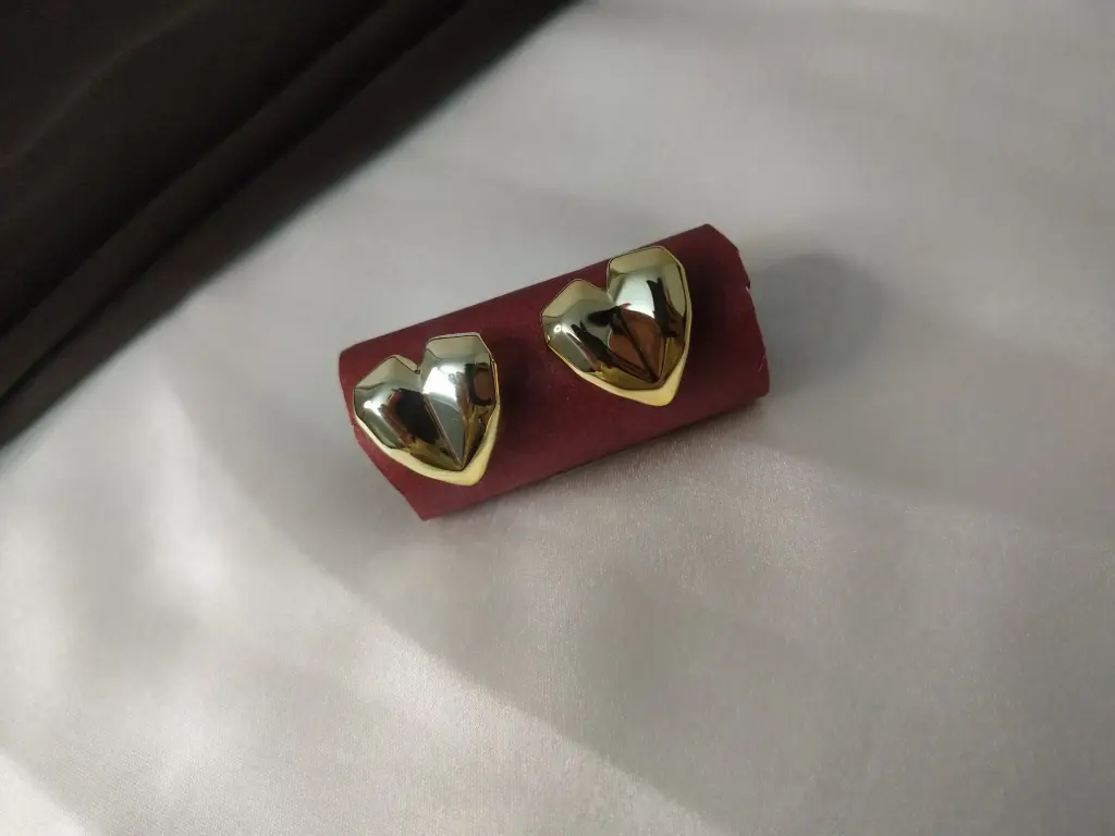 Prats Bold Heart Earrings